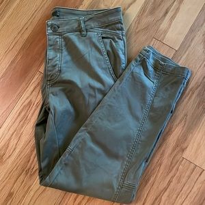 Prana Organic Cotton Cargo type Pants Olive Green Size 6
